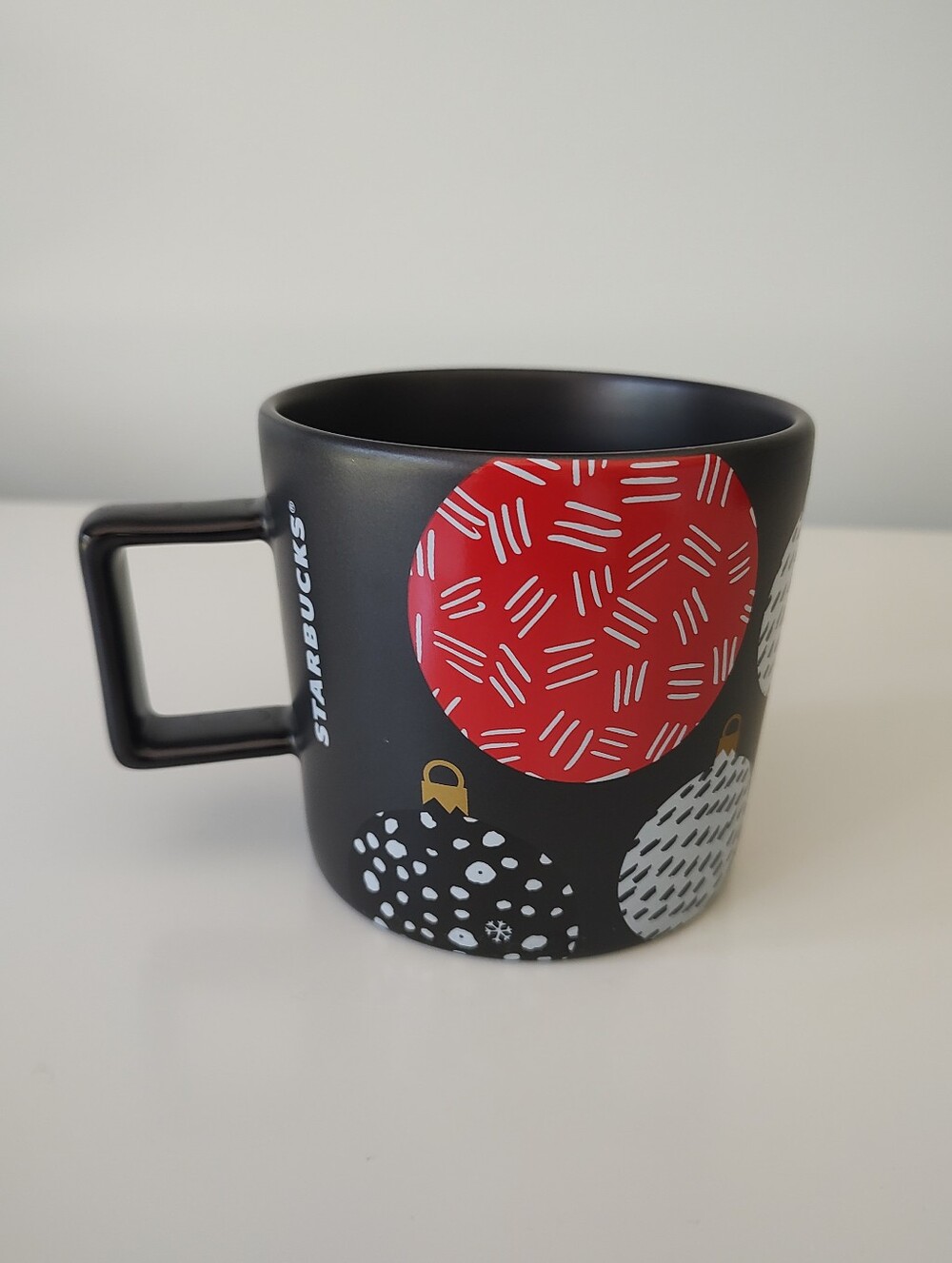 Starbucks 2016 Holiday Coffee Mug Christmas Ornaments Matte Black Red 14 Oz.